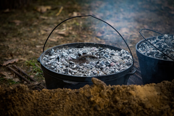 That Sturdy Old Crock: Using and Maintaining a Dutch Oven