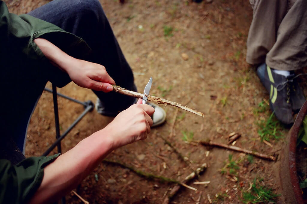 Carve Your Own Cookware: 5 DIY Utensils for Camp