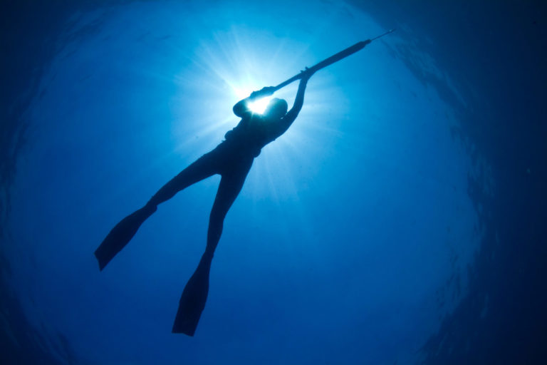 Underwater Hunting: Spearfishing the Right Way