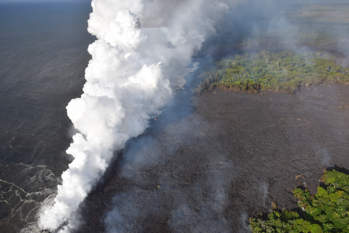 “Laze”: Toxic Gas Plume Threatens Hawaii