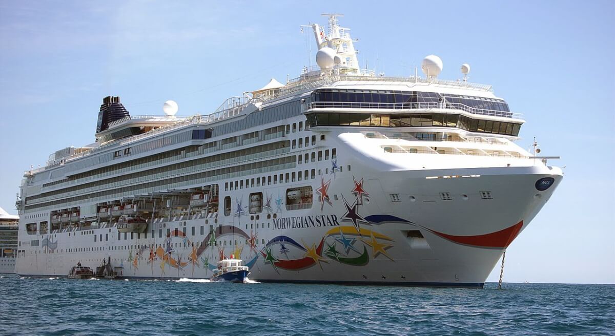 Staying Alive: Cruise Passenger Survives for 10 Hours in Open Sea