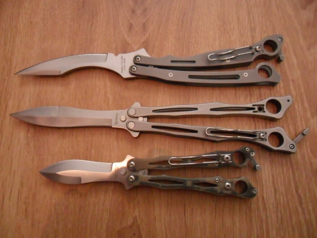 Butterfly knife - Wikipedia