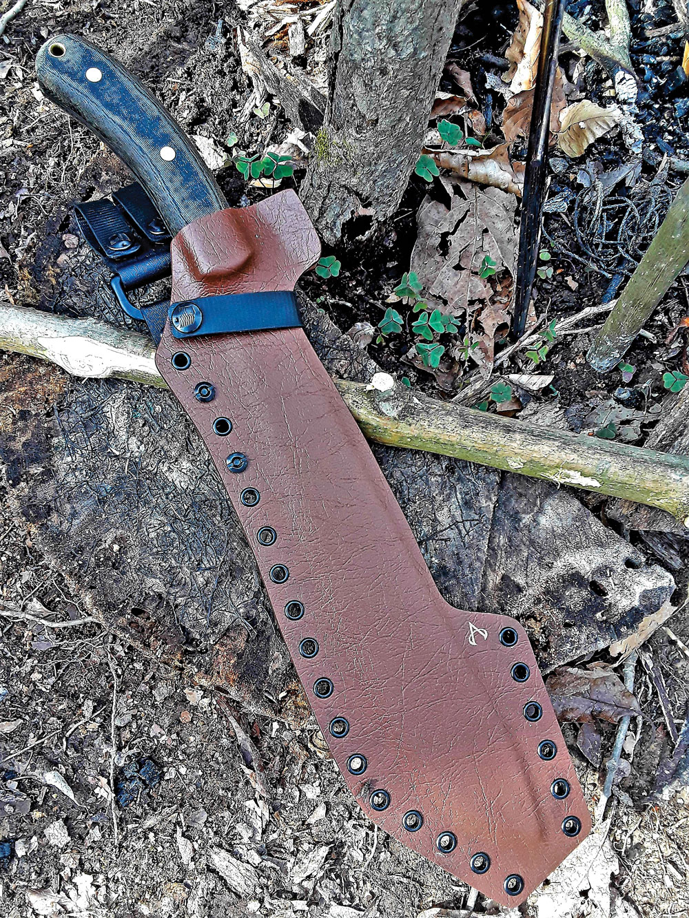 The ESEE Expat Darien Machete Takes On Many And Varied Tasks