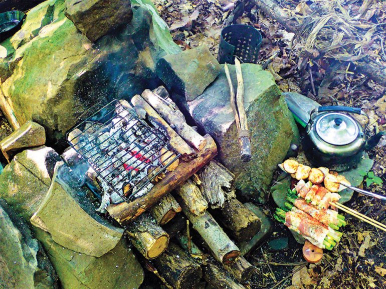 COOKING SETUPS FOR RESOURCEFUL OUTDOORS FOLKS - American Outdoor Guide