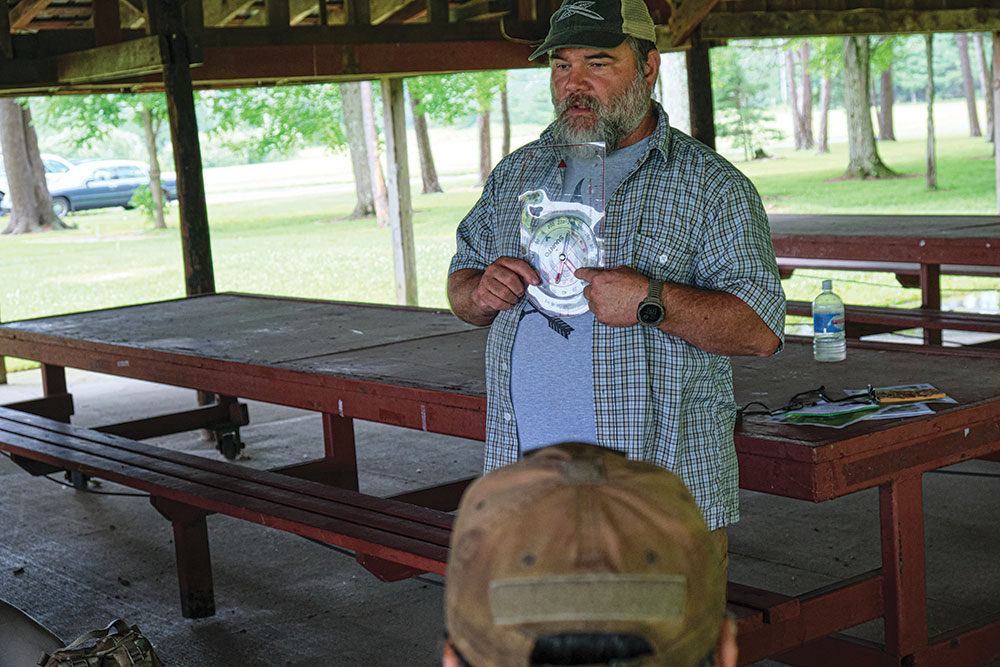 Navigation lessons with the Nature Reliance School