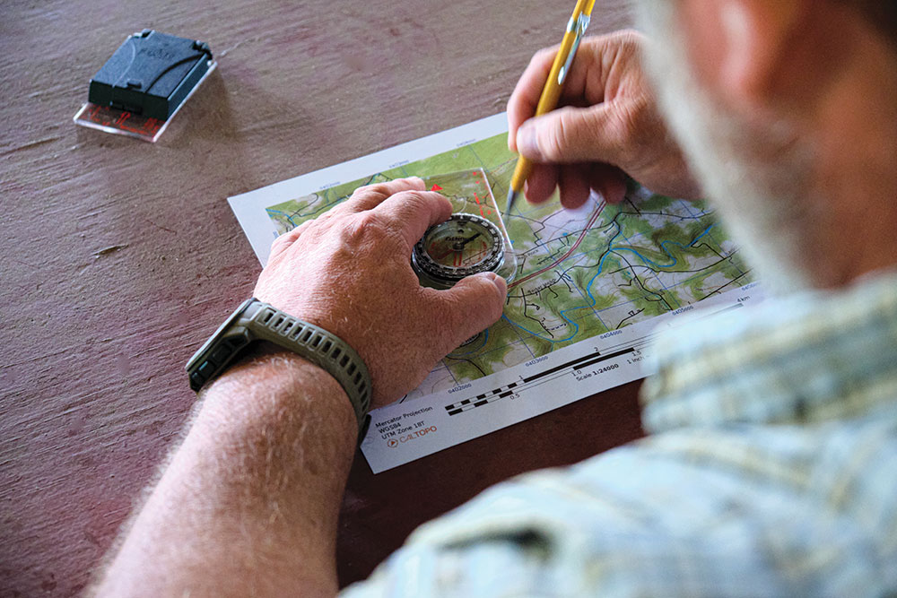 Navigation lessons with the Nature Reliance School