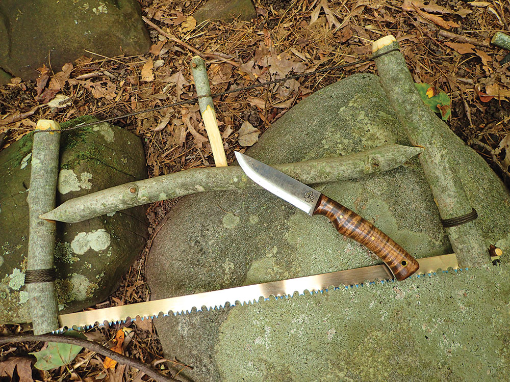 Survival knife with flint, sharpener and compass ⚔️ Medieval Shop